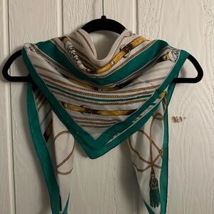 Vintage-Style Equestrian Chain Print Scarf – Teal & Gold Border